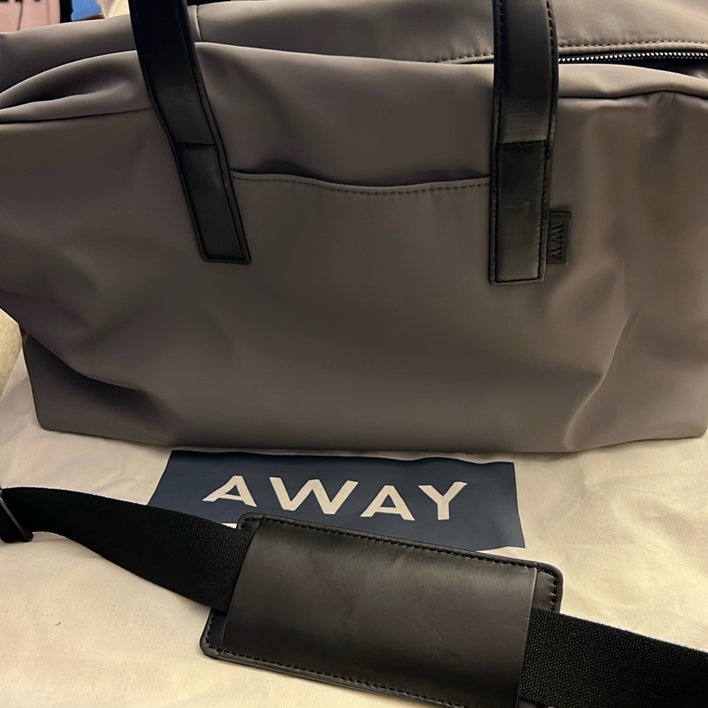 AWAY Gray Everywhere Bag.  Like new - used 1-2x, in great condition!